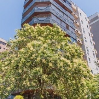 Cobertura à venda com 360m², 3 quartos, 3 suítes, 3 vagas no bairro Bela Vista em Porto Alegre