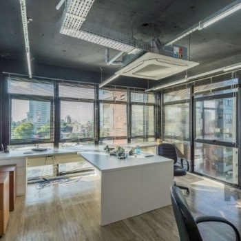 Conjunto/Sala à venda com 121m² no bairro Três Figueiras em Porto Alegre