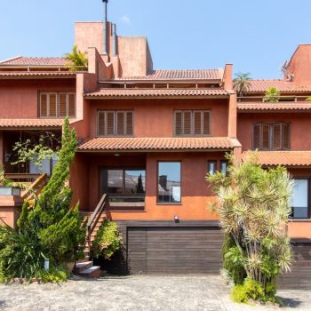 Casa Condominio à venda com 384m², 4 quartos, 1 suíte, 3 vagas no bairro Cristal em Porto Alegre