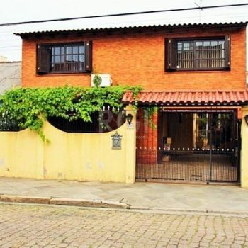 Casa à venda com 224m², 4 quartos, 4 suítes, 3 vagas no bairro Passo d'Areia em Porto Alegre