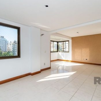 Duplex à venda com 130m², 3 quartos, 1 suíte, 3 vagas no bairro Mont Serrat em Porto Alegre