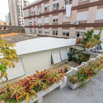 Casa à venda com 222m², 3 quartos, 3 suítes, 2 vagas no bairro Menino Deus em Porto Alegre