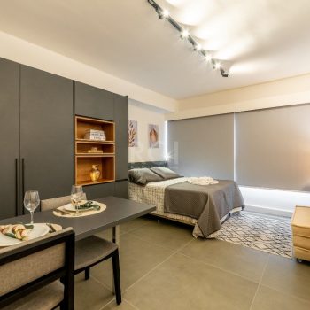 Apartamento à venda com 29m², 1 quarto, 1 vaga no bairro Petrópolis em Porto Alegre