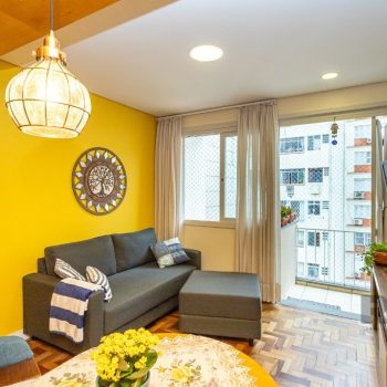 Apartamento à venda com 70m², 2 quartos no bairro Centro em Porto Alegre