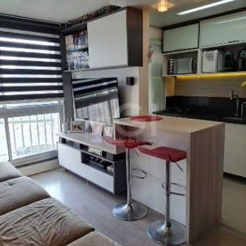 Apartamento à venda com 50m², 2 quartos, 1 suíte, 1 vaga no bairro Jardim Itu em Porto Alegre