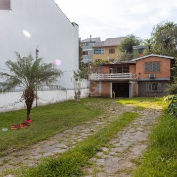 Casa à venda com 172m², 2 quartos, 1 suíte, 4 vagas no bairro Ipanema em Porto Alegre