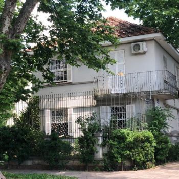 Sobrado à venda com 257m², 6 quartos, 3 vagas no bairro São Geraldo em Porto Alegre