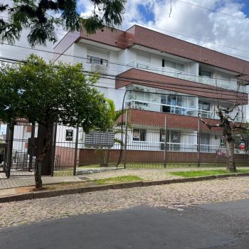 Apartamento à venda com 74m², 2 quartos, 1 suíte, 2 vagas no bairro Tristeza em Porto Alegre