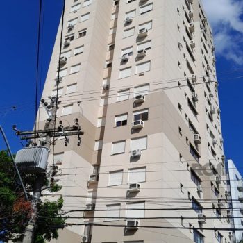 Apartamento à venda com 65m², 2 quartos, 1 vaga no bairro Santana em Porto Alegre