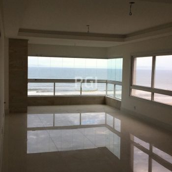 Apartamento à venda com 123m², 3 quartos, 1 suíte, 2 vagas no bairro Centro em Capão da Canoa