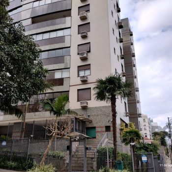 Apartamento à venda com 148m², 3 quartos, 1 suíte, 3 vagas no bairro Petrópolis em Porto Alegre