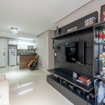 Apartamento à venda com 67m², 2 quartos, 1 suíte, 1 vaga no bairro Petrópolis em Porto Alegre