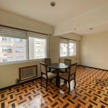 Apartamento à venda com 87m², 3 quartos, 1 suíte no bairro Centro Histórico em Porto Alegre