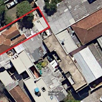 Casa à venda com 293m², 4 quartos, 1 suíte, 3 vagas no bairro Santana em Porto Alegre