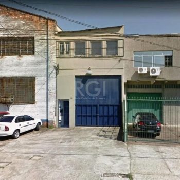 Predio à venda com 208m² no bairro São Geraldo em Porto Alegre