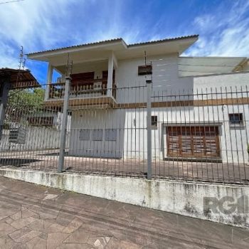 Casa Condominio à venda com 197m², 3 quartos, 1 suíte, 2 vagas no bairro Tristeza em Porto Alegre