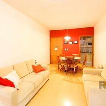 Apartamento à venda com 75m², 2 quartos, 1 suíte, 2 vagas no bairro Petrópolis em Porto Alegre