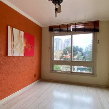 Apartamento à venda com 42m², 1 quarto, 1 vaga no bairro Boa Vista em Porto Alegre