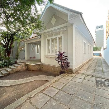 Casa à venda com 187m², 2 quartos, 20 vagas no bairro Petrópolis em Porto Alegre