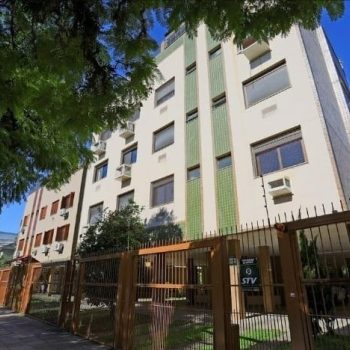 Cobertura à venda com 178m², 3 quartos, 1 suíte, 1 vaga no bairro São Geraldo em Porto Alegre