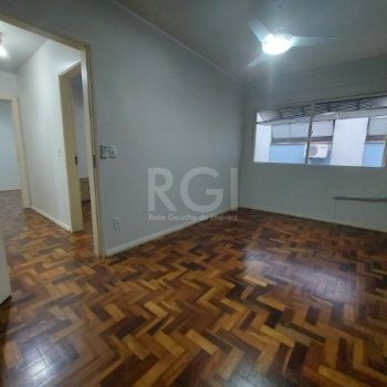 Apartamento à venda com 68m², 2 quartos no bairro Menino Deus em Porto Alegre