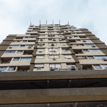 Apartamento à venda com 35m², 1 quarto, 1 vaga no bairro Centro Histórico em Porto Alegre