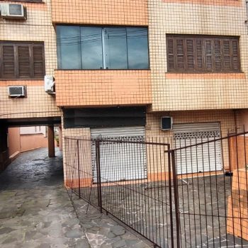 Apartamento à venda com 77m², 2 quartos no bairro Glória em Porto Alegre