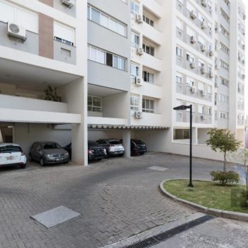 Apartamento à venda com 65m², 2 quartos, 1 suíte, 1 vaga no bairro Tristeza em Porto Alegre