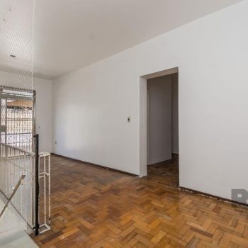 Casa à venda com 132m², 4 quartos no bairro Centro Histórico em Porto Alegre