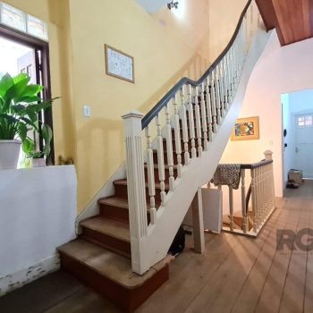 Casa à venda com 180m², 4 quartos no bairro Centro em Porto Alegre