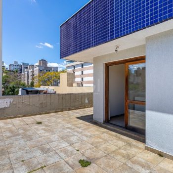 Cobertura à venda com 135m², 2 quartos, 2 vagas no bairro Petrópolis em Porto Alegre