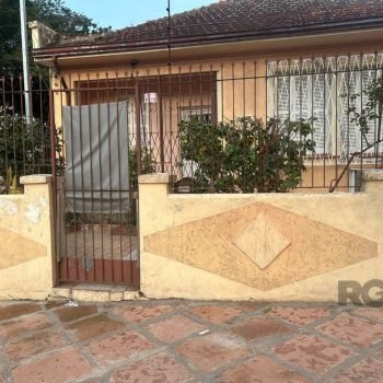 Casa à venda com 120m², 3 quartos, 2 vagas no bairro Partenon em Porto Alegre