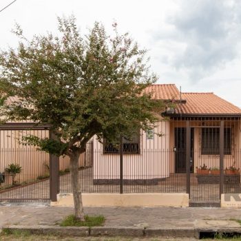 Casa à venda com 86m², 3 quartos, 5 vagas no bairro Glória em Porto Alegre