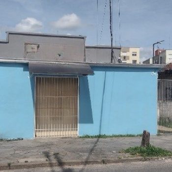 Casa à venda com 500m², 4 vagas no bairro Partenon em Porto Alegre