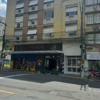 Apartamento à venda com 55m² no bairro Floresta em Porto Alegre