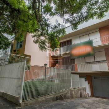 Predio à venda com 350m², 4 quartos, 2 suítes, 6 vagas no bairro Auxiliadora em Porto Alegre