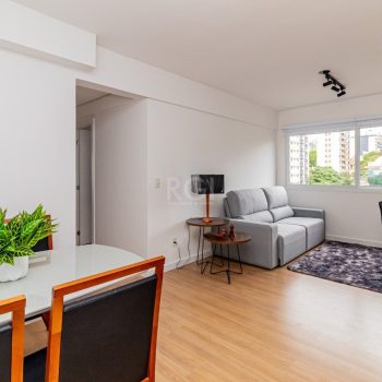 Apartamento à venda com 76m², 3 quartos, 1 suíte, 2 vagas no bairro Higienópolis em Porto Alegre