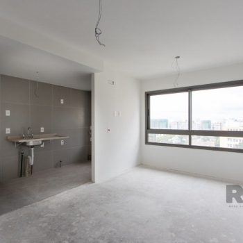 Apartamento à venda com 75m², 3 quartos, 1 suíte no bairro Farroupilha em Porto Alegre