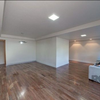 Apartamento à venda com 131m², 3 quartos, 1 suíte, 1 vaga no bairro Bela Vista em Porto Alegre