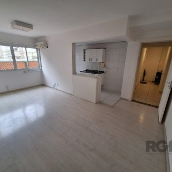 Apartamento à venda com 54m², 2 quartos, 1 vaga no bairro Passo d'Areia em Porto Alegre