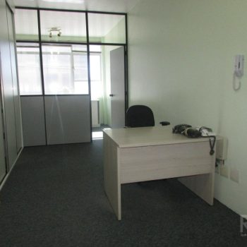 Conjunto/Sala à venda com 32m² no bairro Petrópolis em Porto Alegre