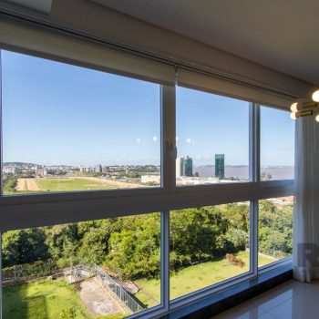 Apartamento à venda com 114m², 3 quartos, 1 suíte, 2 vagas no bairro Cristal em Porto Alegre