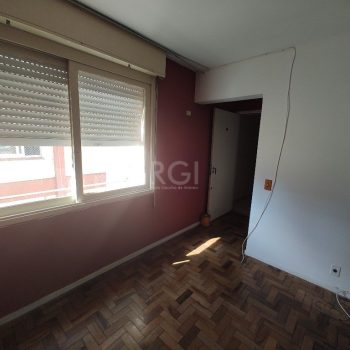 Apartamento à venda com 30m², 1 quarto, 1 suíte no bairro Centro Histórico em Porto Alegre