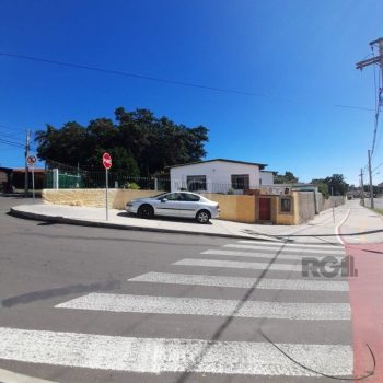 Casa à venda com 60m², 2 quartos no bairro Cristal em Porto Alegre