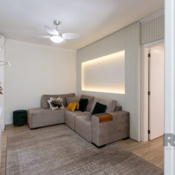 Apartamento à venda com 84m², 3 quartos, 1 suíte, 2 vagas no bairro Tristeza em Porto Alegre