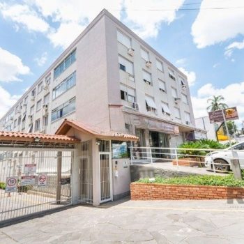 Apartamento à venda com 70m², 3 quartos, 1 vaga no bairro Vila Ipiranga em Porto Alegre