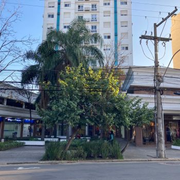 Apartamento à venda com 49m², 1 quarto, 1 vaga no bairro Centro Histórico em Porto Alegre