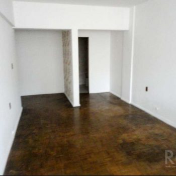 Conjunto/Sala à venda com 34m² no bairro Centro Histórico em Porto Alegre