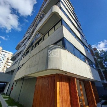 Apartamento à venda com 110m², 3 quartos, 3 suítes, 2 vagas no bairro Menino Deus em Porto Alegre