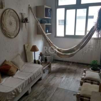 Apartamento à venda com 84m², 2 quartos, 1 vaga no bairro Auxiliadora em Porto Alegre